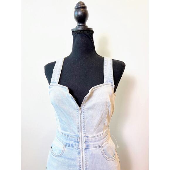 Free People We The Free CRVY 2nd Ave One Piece Jean Jumpsuit Size 0 Blue Denim - Picture 5 of 6